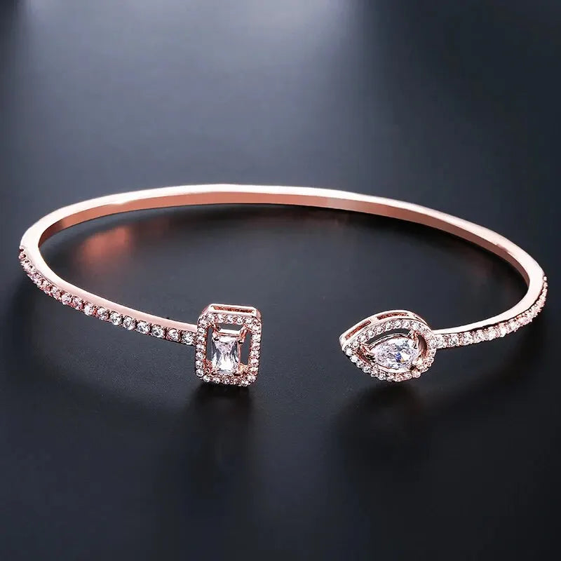 Rhéa - Bracelet à manchettes