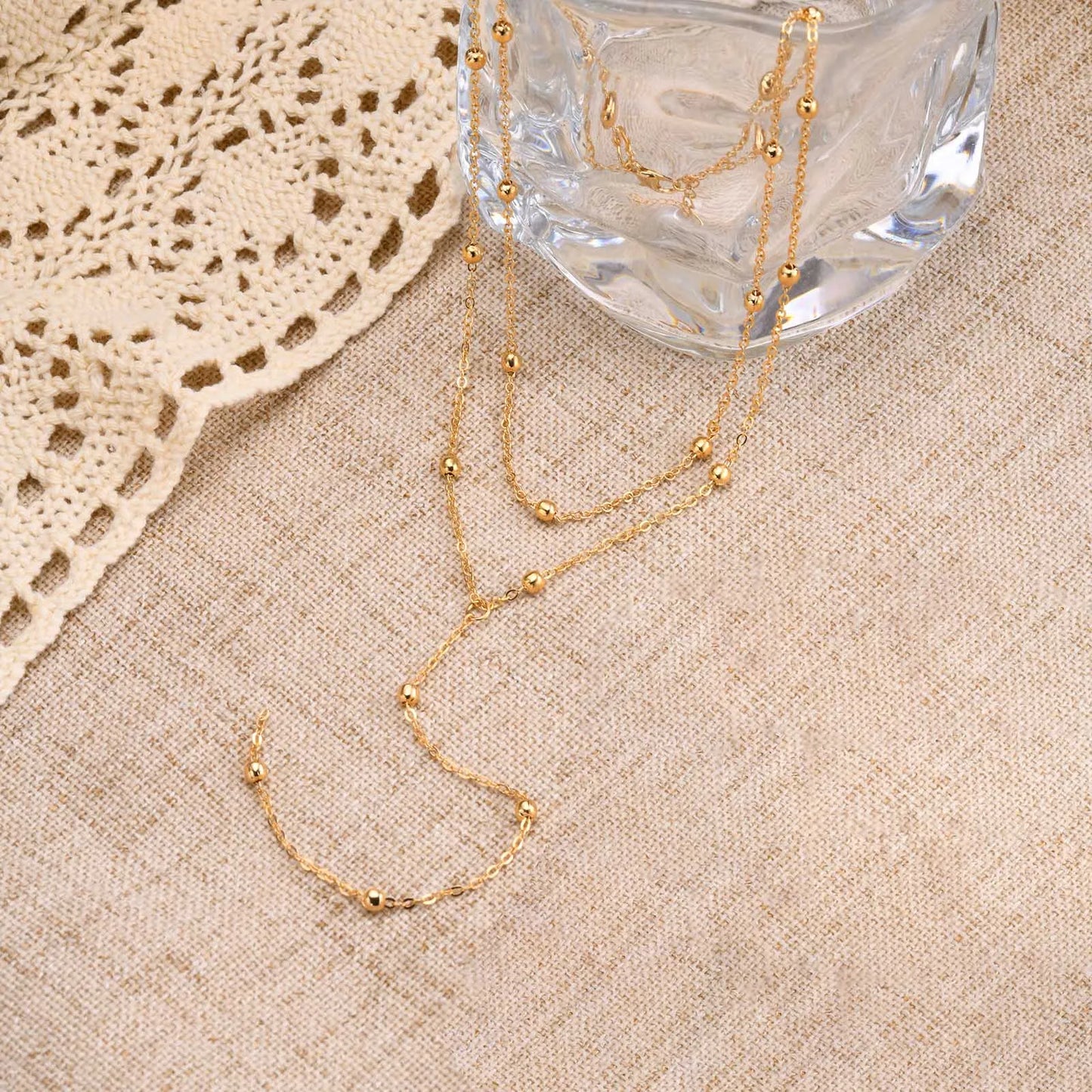Athéna: Long collier en chaîne avec pendentif