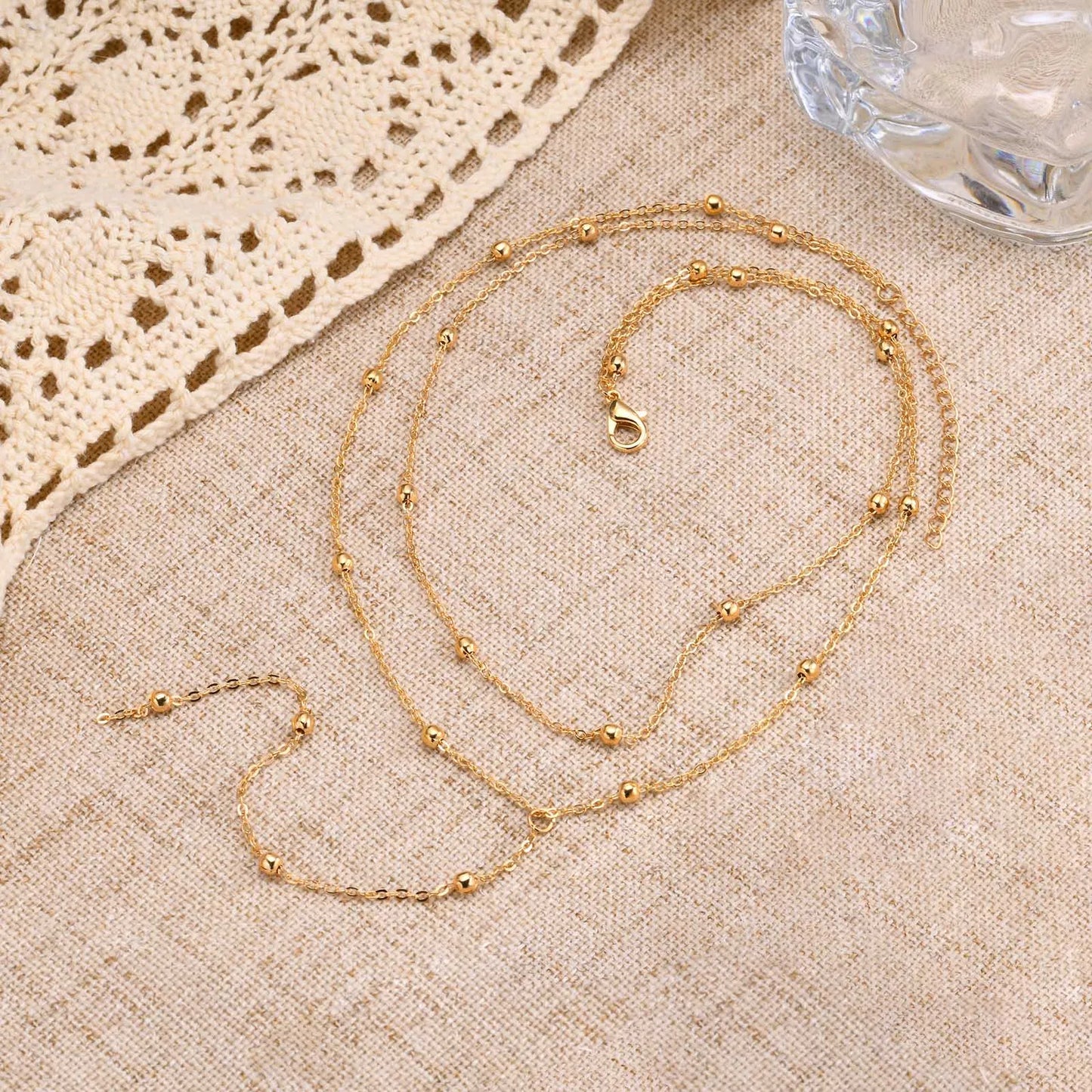 Athéna: Long collier en chaîne avec pendentif
