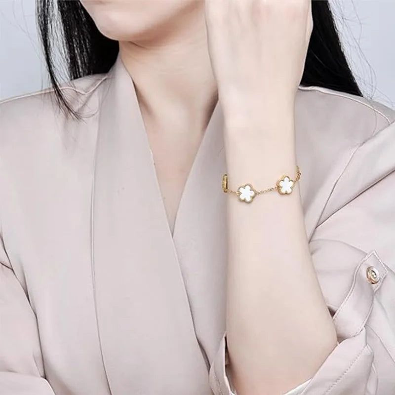 Euphrosyne: Bracelets porte-bonheur