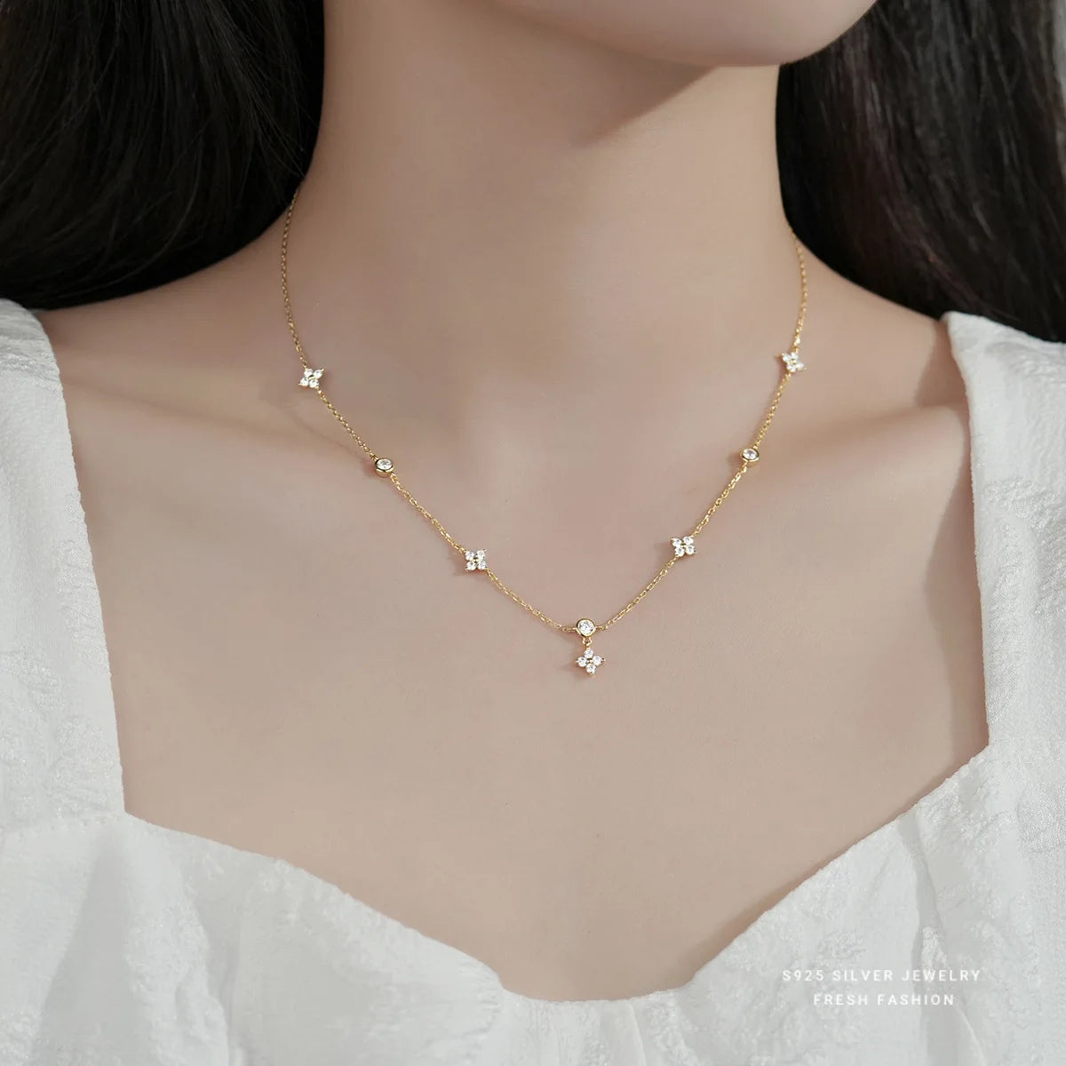 Aphrodite: Collier en chaîne étoilé